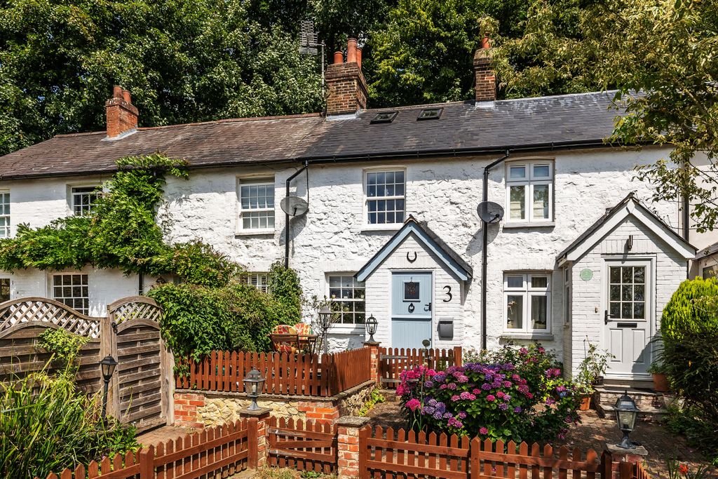 Property photo 1 of 16 3-Hillside-Cottages-19
