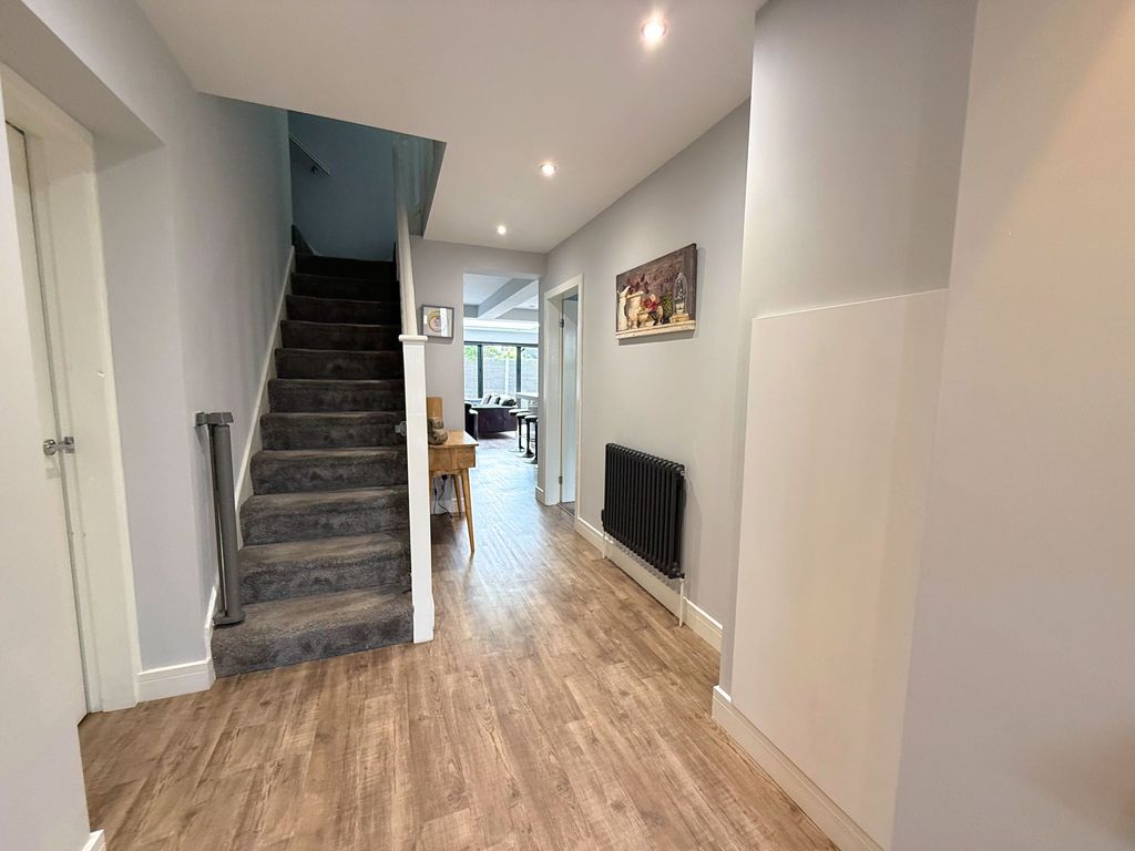 Property photo 2 of 43