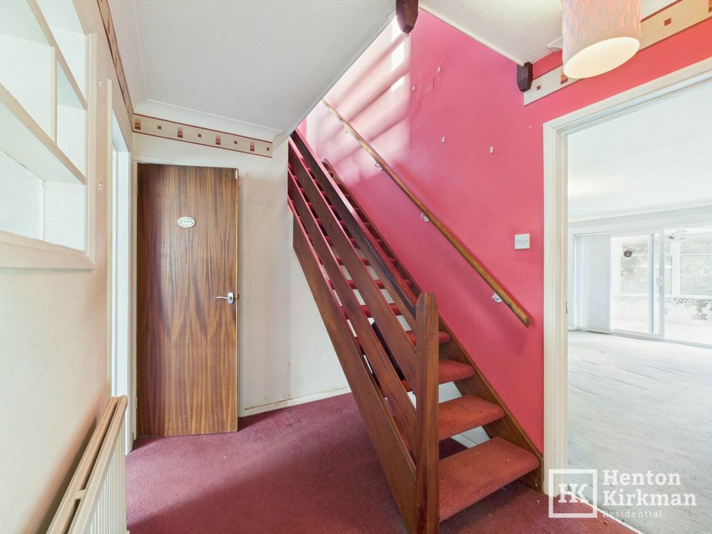 Property photo 2 of 25