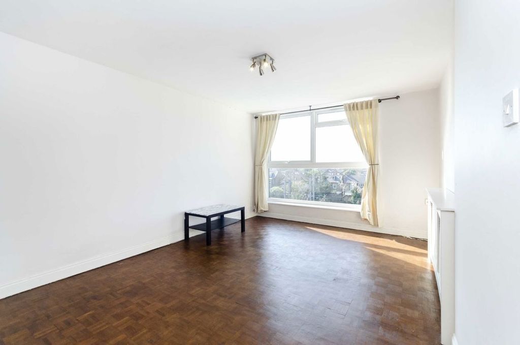 Property photo 2 of 4