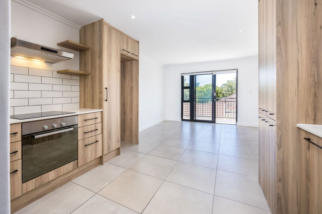 Property photo 2 of 42 Dbv1679731