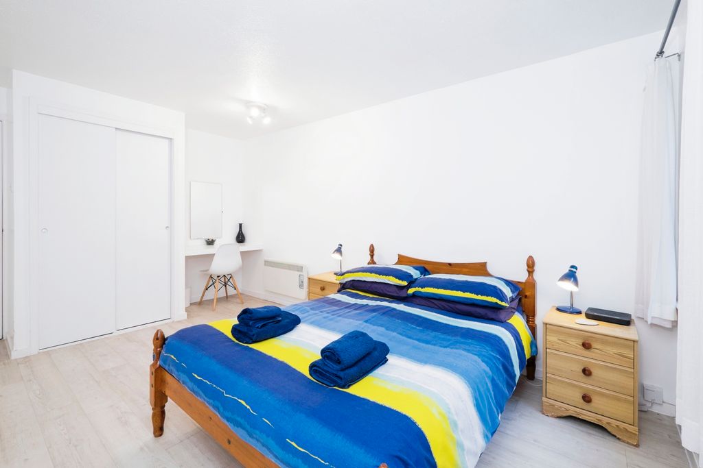 Property photo 3 of 17 Photography