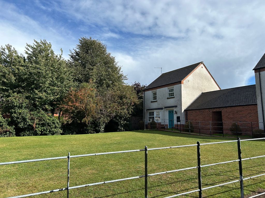 Property photo 1 of 28