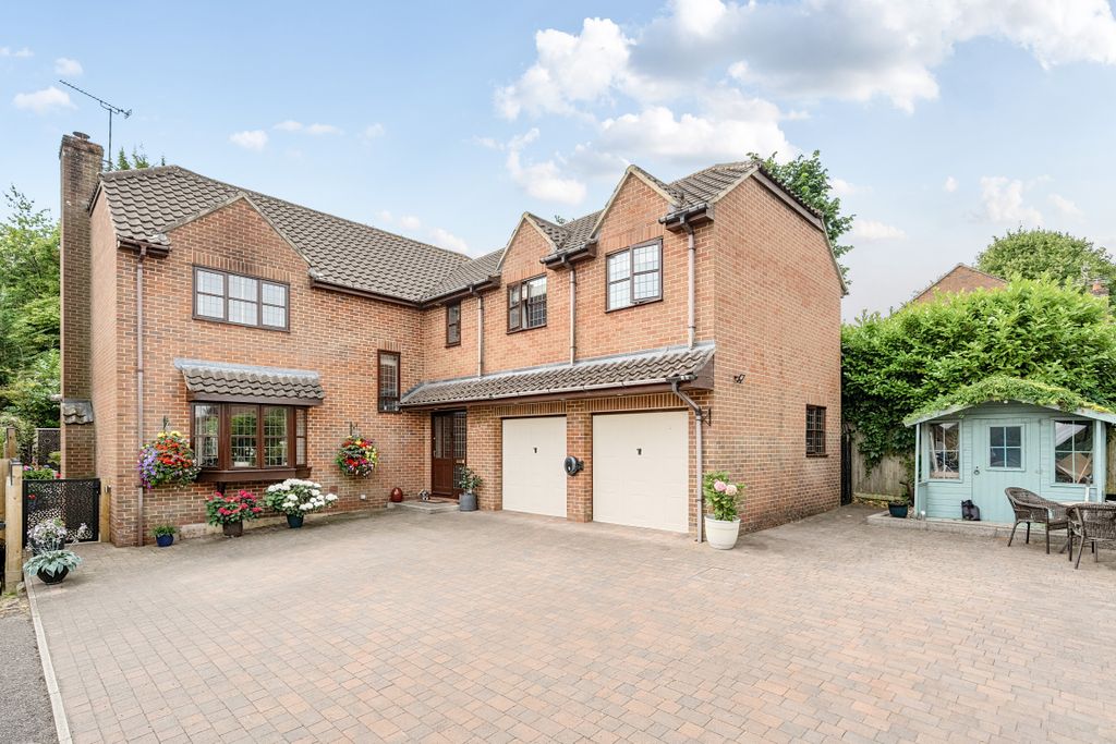 Property photo 1 of 20 81326749206878F6F96173B8