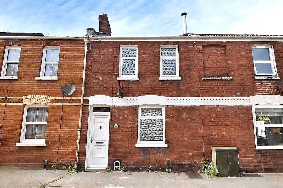 Property photo 1 of 11
