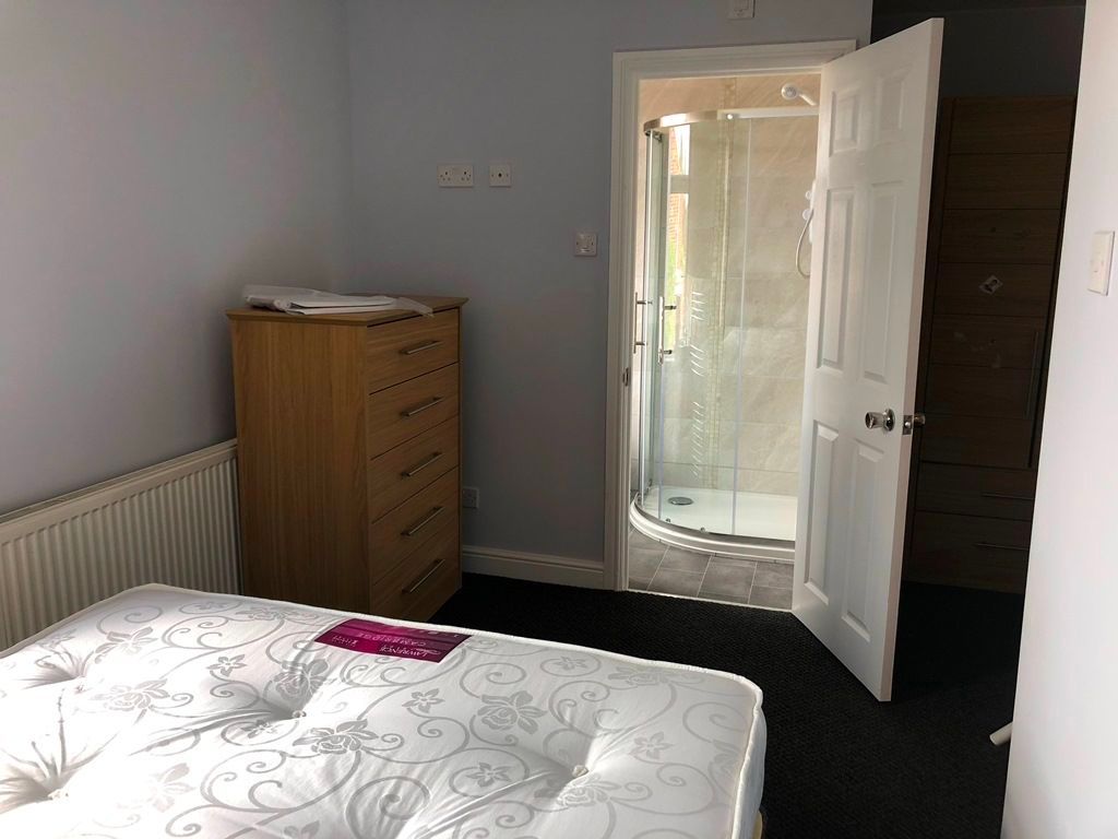 Property photo 1 of 3