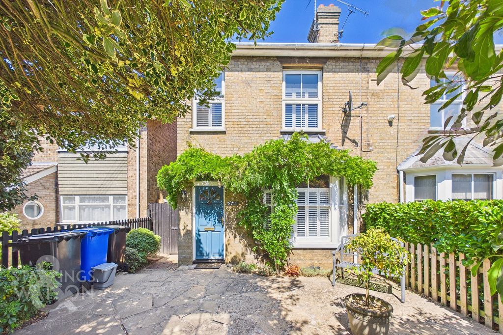 Property photo 1 of 23