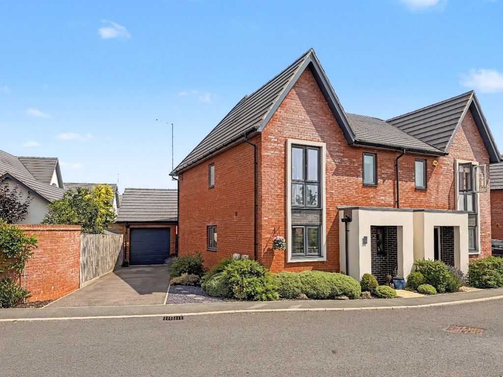Property photo 1 of 48 5295574