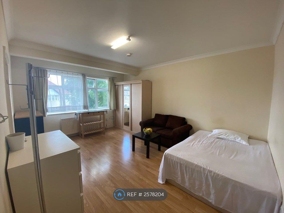 Property photo 2 of 6