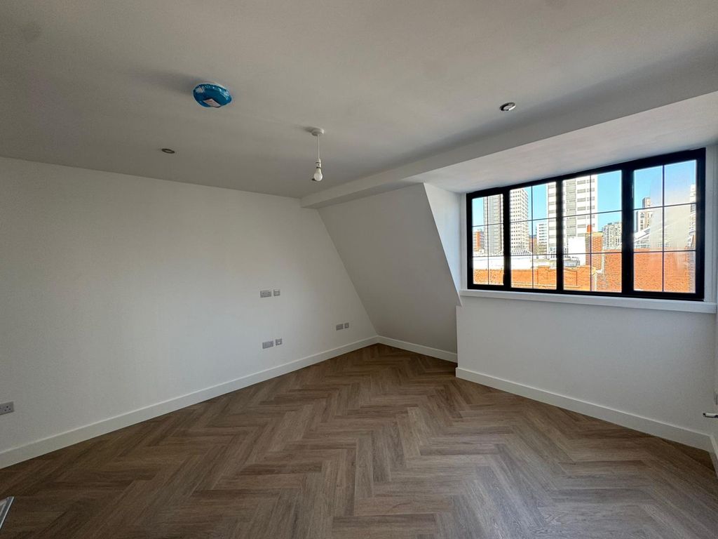 Property photo 2 of 3 Gallery