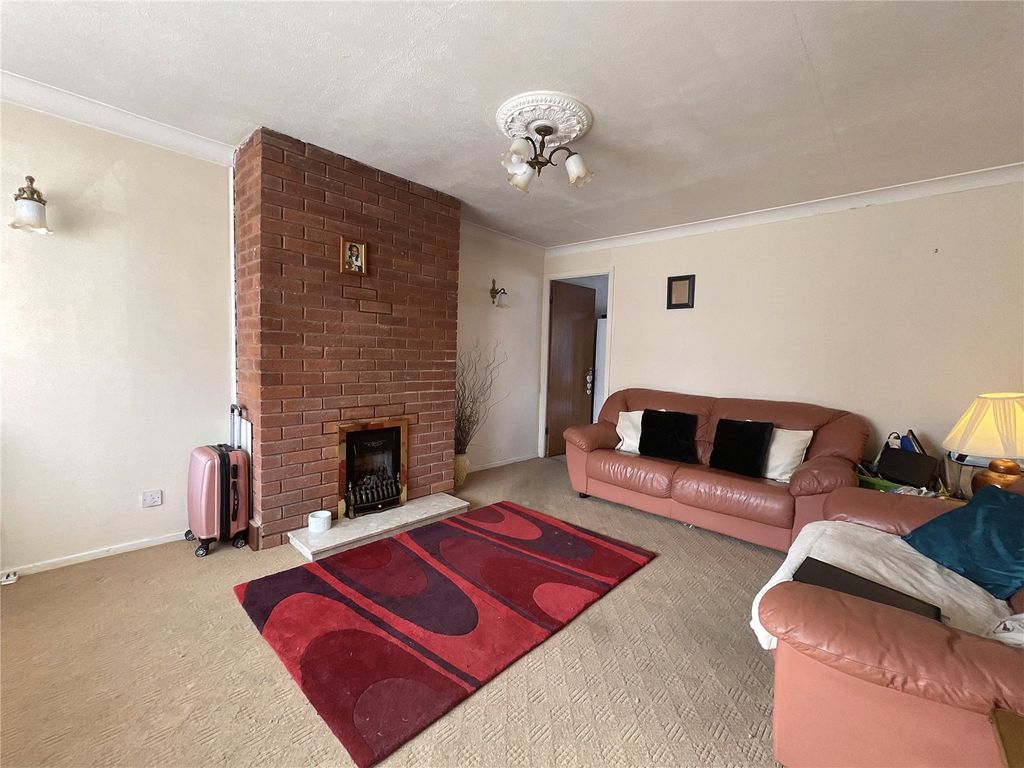 Property photo 2 of 14 Picture No. 13