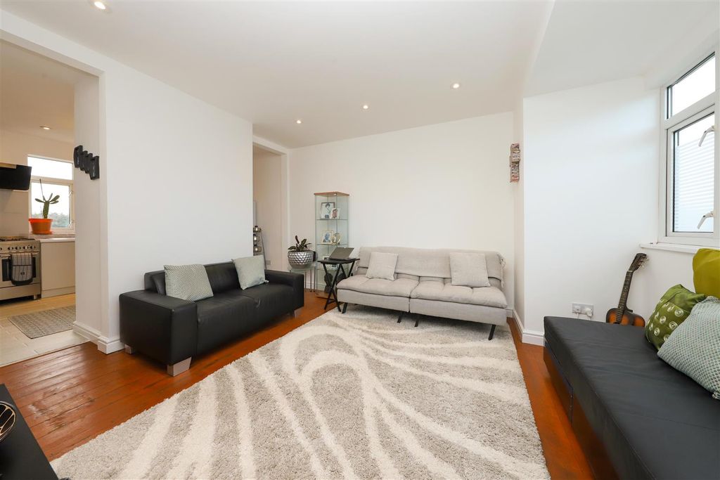 Property photo 2 of 12 Living Room