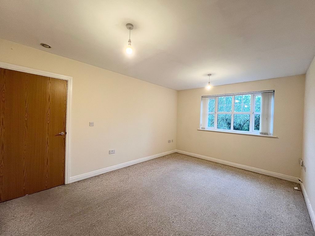 Property photo 2 of 10 Photo 7