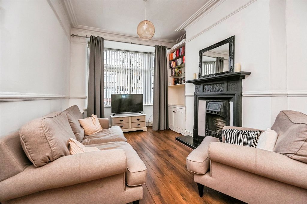 Property photo 3 of 18 Picture No. 05