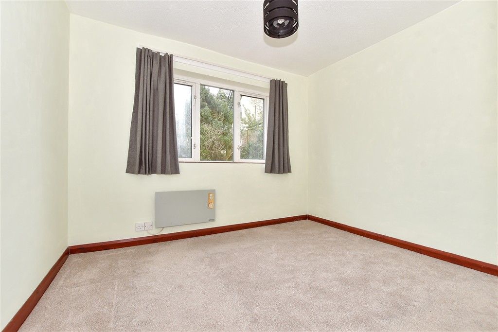 Property photo 2 of 10 Bedroom