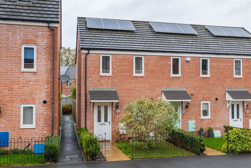 Property photo 1 of 18 Front External