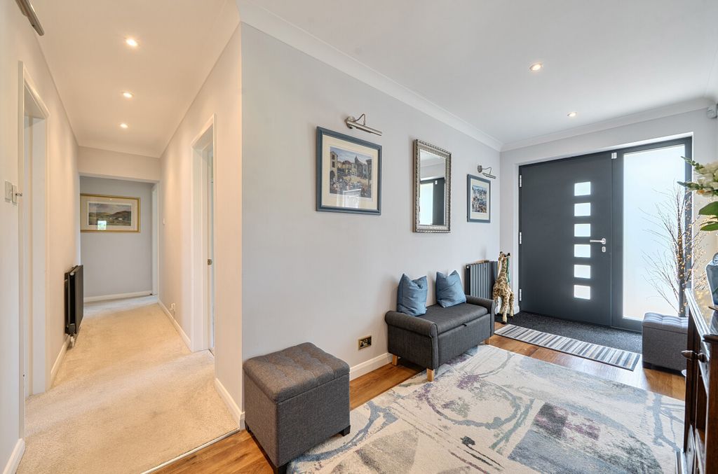 Property photo 3 of 26 1470805-9-6A27046...
