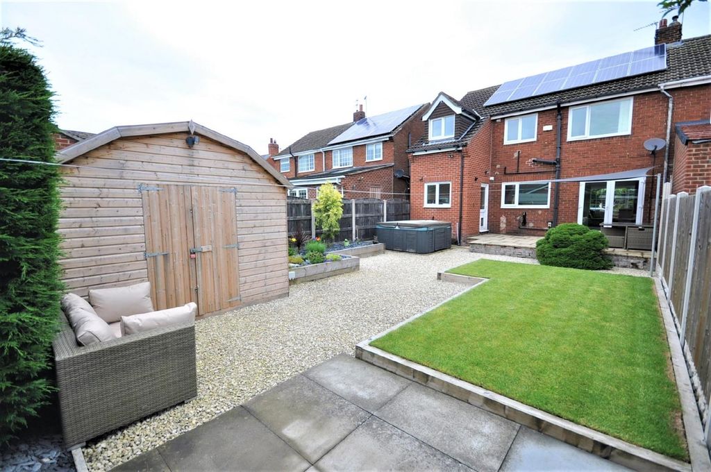 Property photo 2 of 24