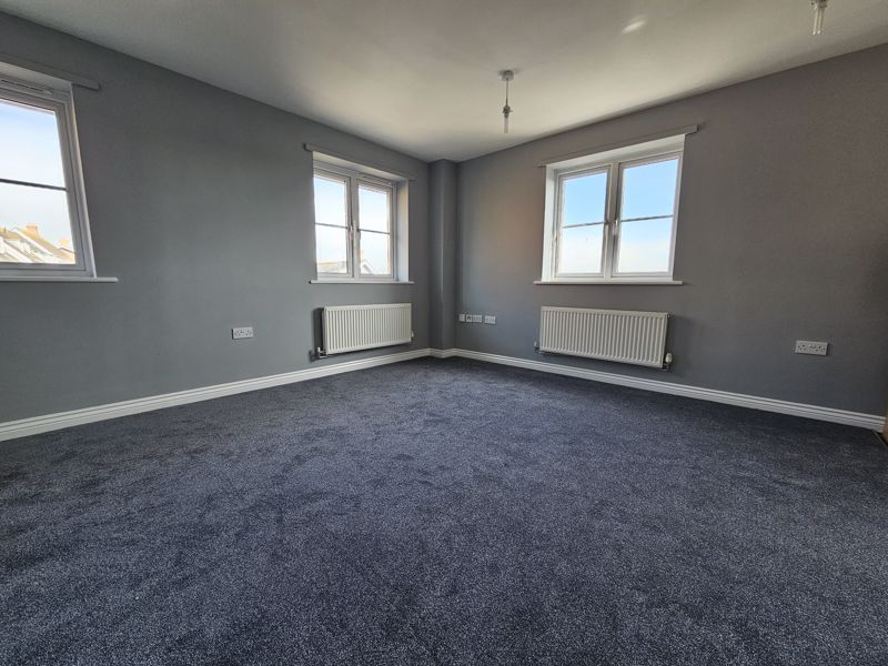 Property photo 2 of 7 Photo 7