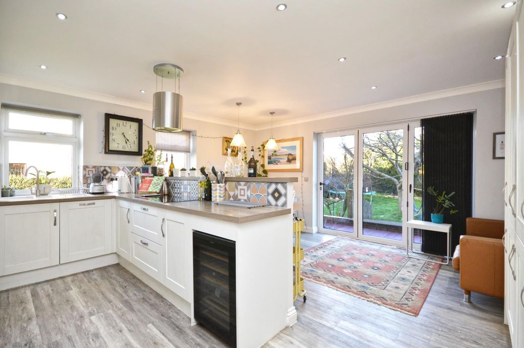 Property photo 3 of 47 Kitchen/Dining Room