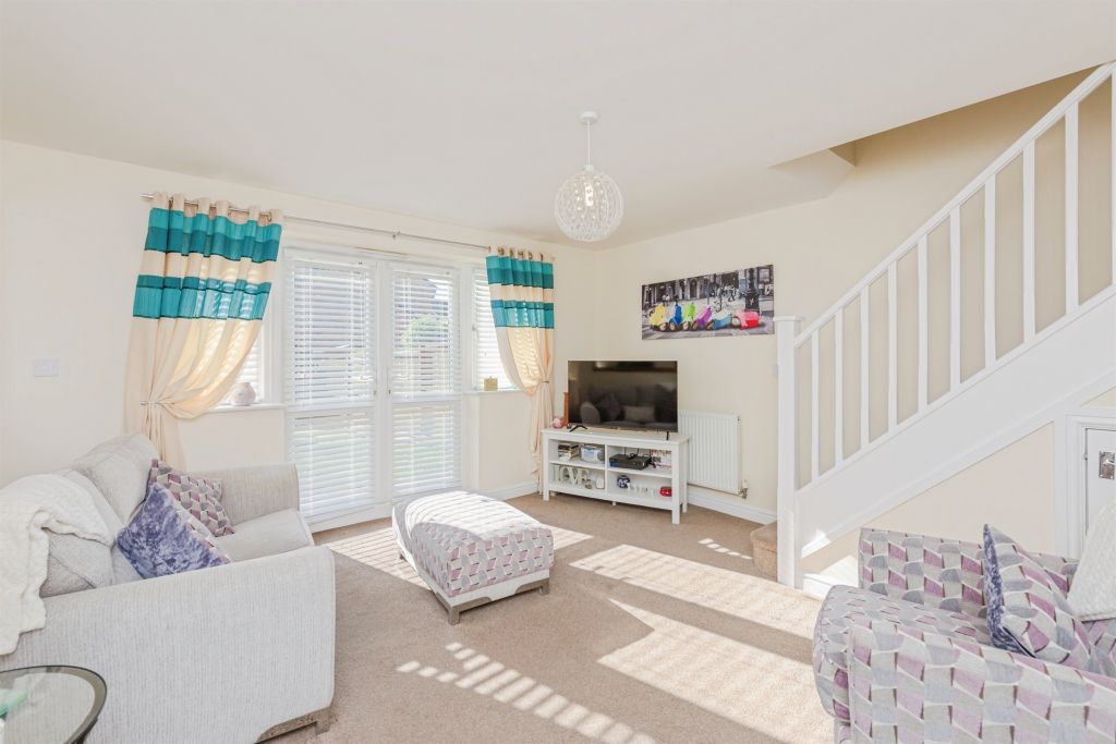 Property photo 3 of 17