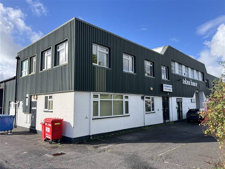 Property photo 1 of 7