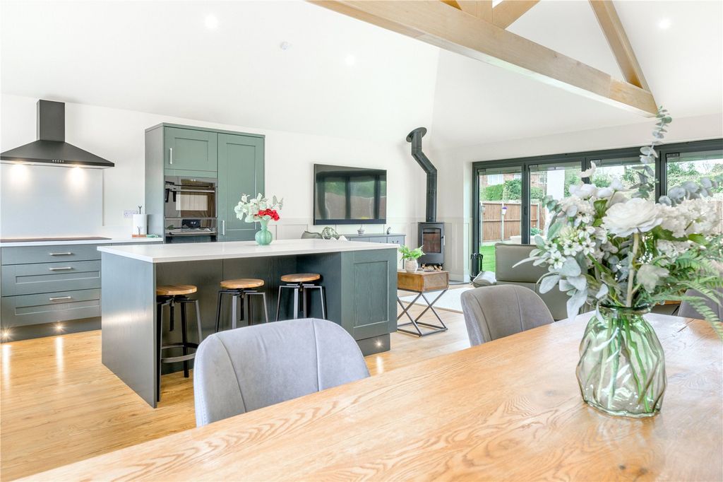 Property photo 3 of 32 Picture No. 39