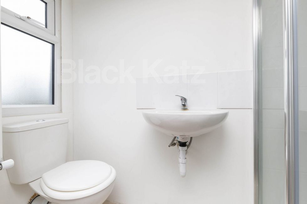 Property photo 3 of 3