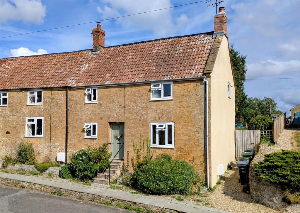Property photo 1 of 24 14 Shiremoor Hill.Jpg