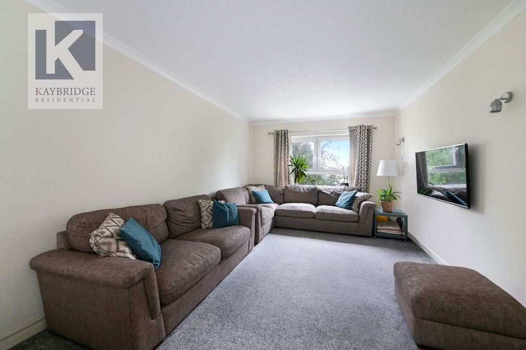 Property photo 3 of 20