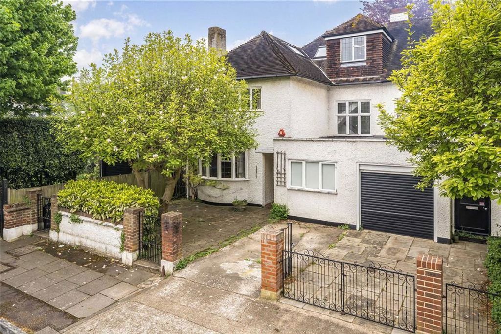 Property photo 1 of 17