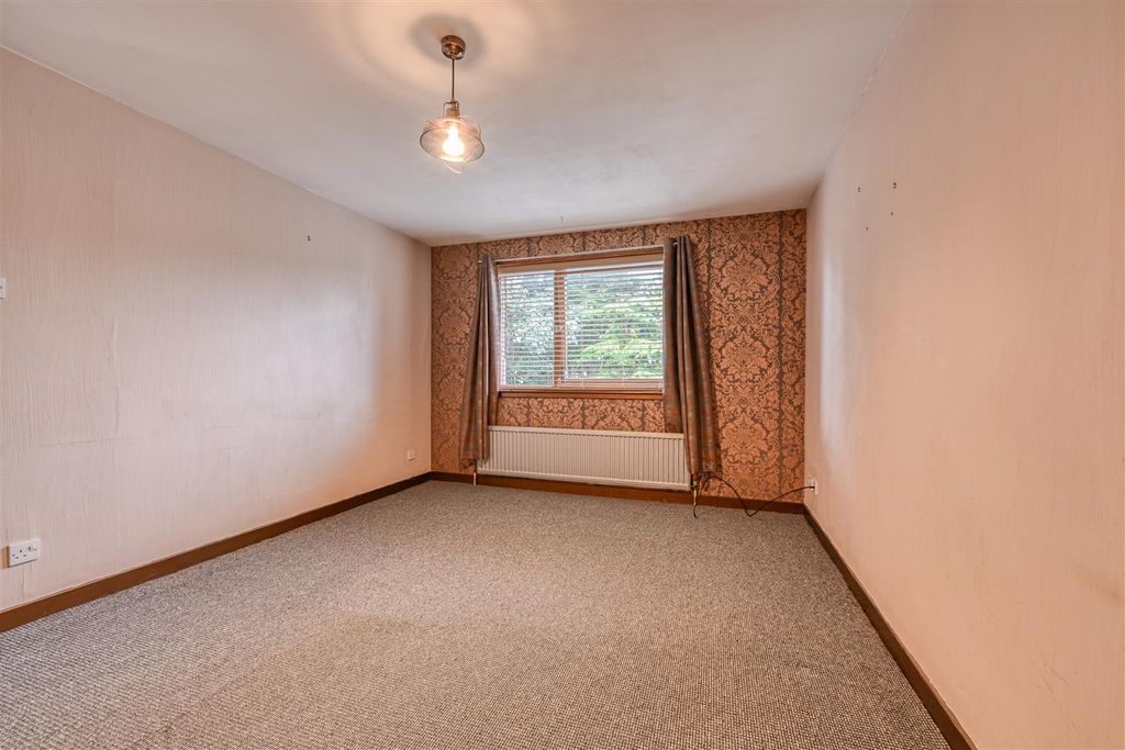 Property photo 3 of 7 3-Lounge-Additional-Ai.Jpg