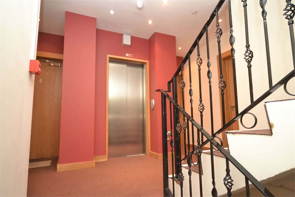 Property photo 3 of 5