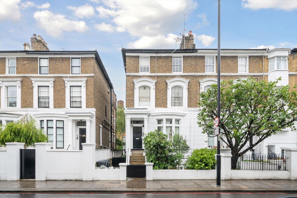 Property photo 2 of 19 Image