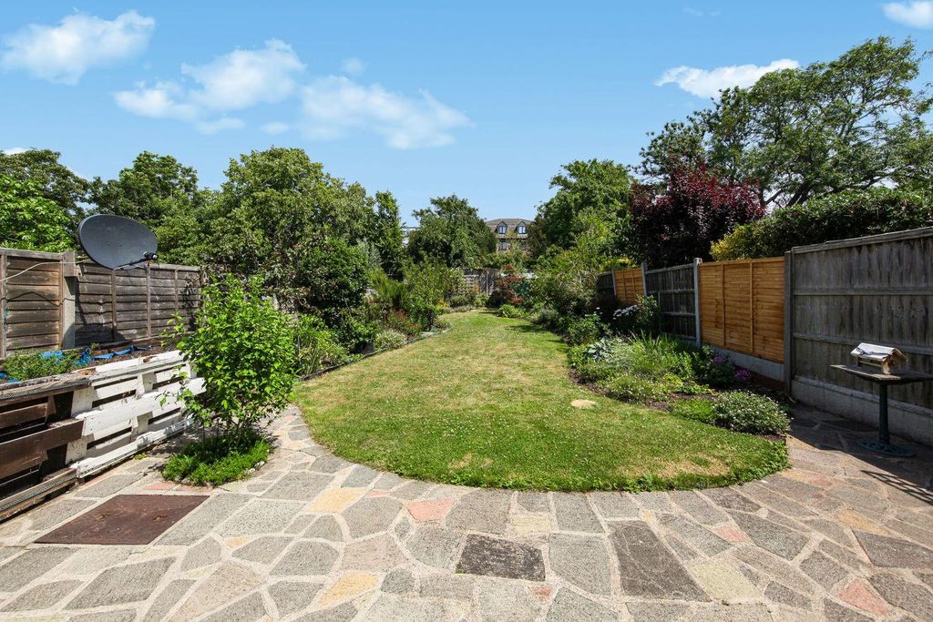 Property photo 3 of 15 37 Harland Road - 6Ht5Nox3Cqmsbnrftdfo.Jpg