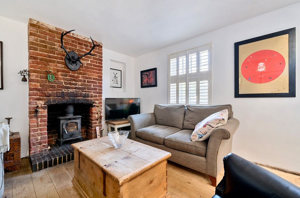 Property photo 2 of 16