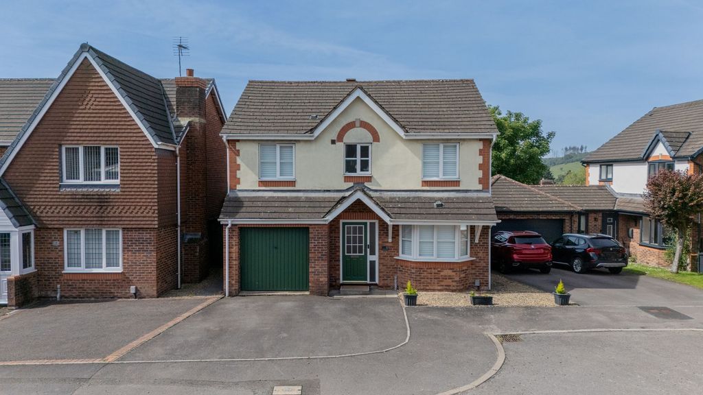 Property photo 1 of 35