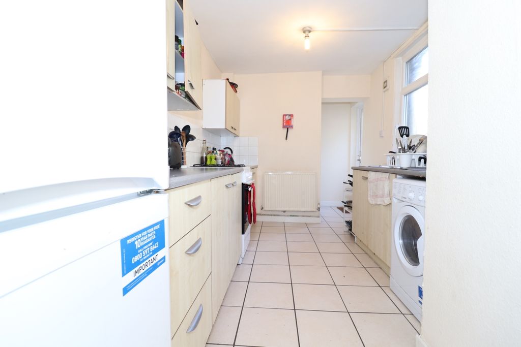 Property photo 2 of 8