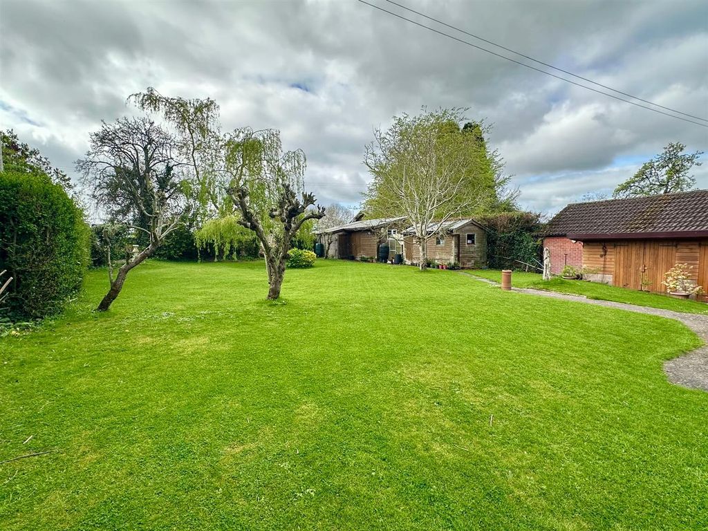 Property photo 3 of 19