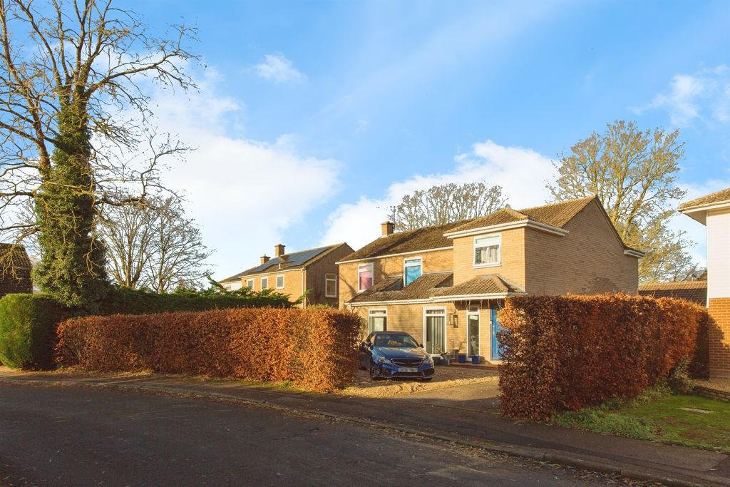 Property photo 1 of 7