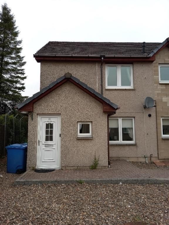 Property photo 1 of 5