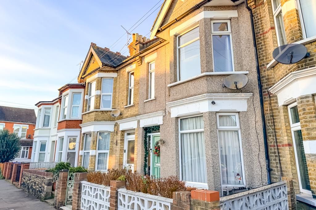 Property photo 1 of 25 Front