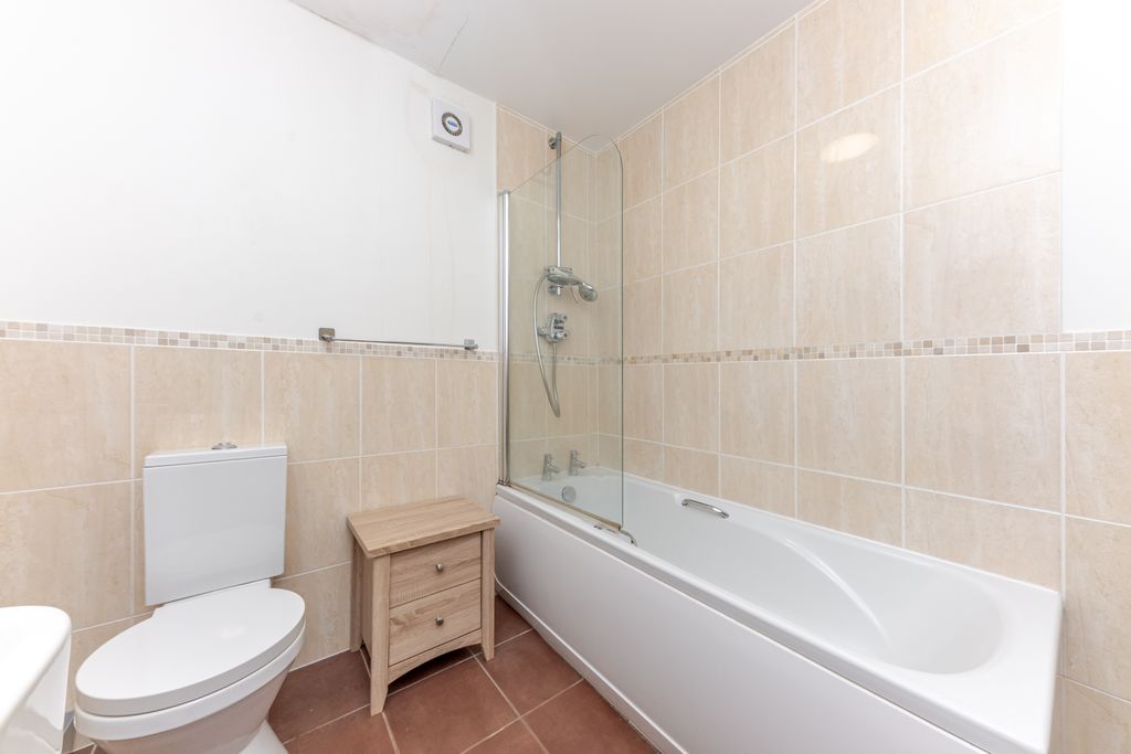 Additional image 9 of 2 bed flat for salePelham Road, Cleethorpes DN35