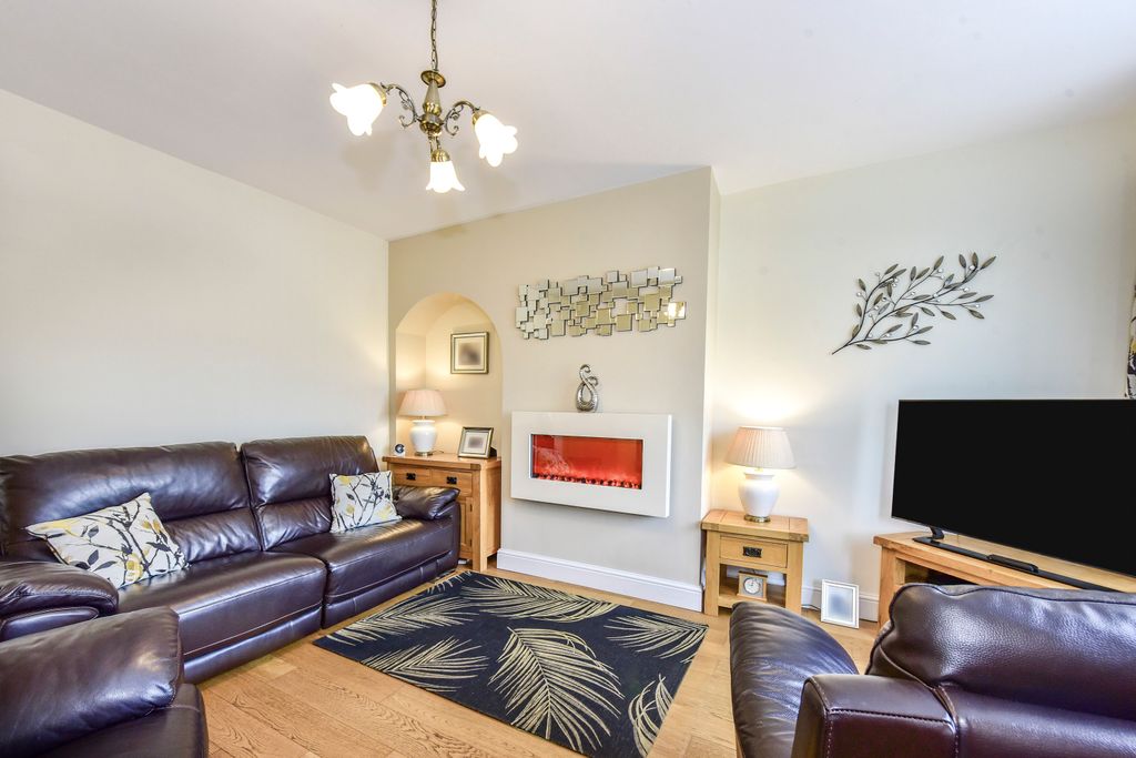 Property photo 2 of 20 Img_2162