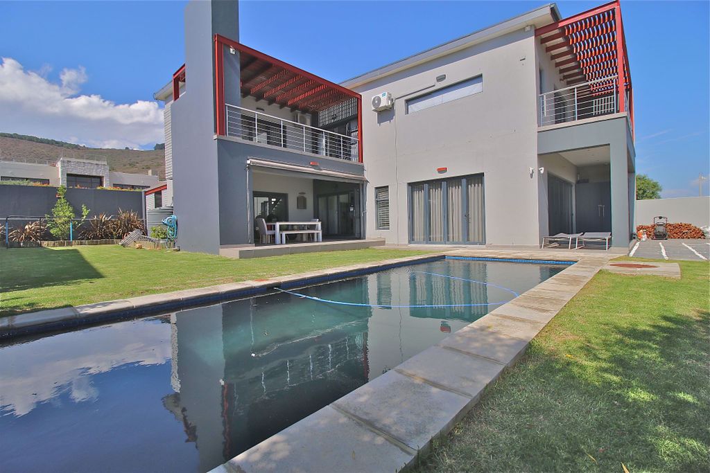 Property photo 1 of 29 1Pla1565292