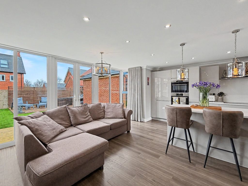 Property photo 3 of 55 5030608