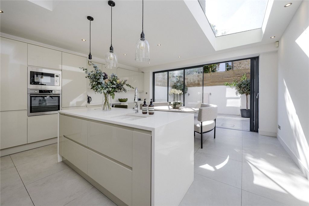 Property photo 1 of 25 Picture No. 71