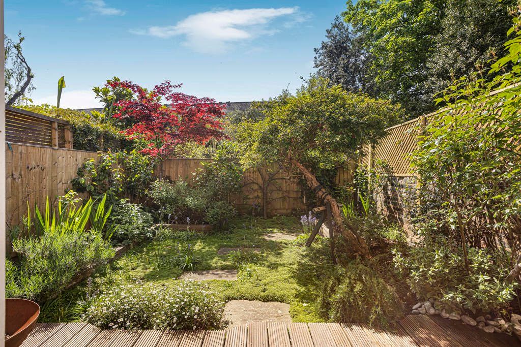 Property photo 3 of 22 Garden