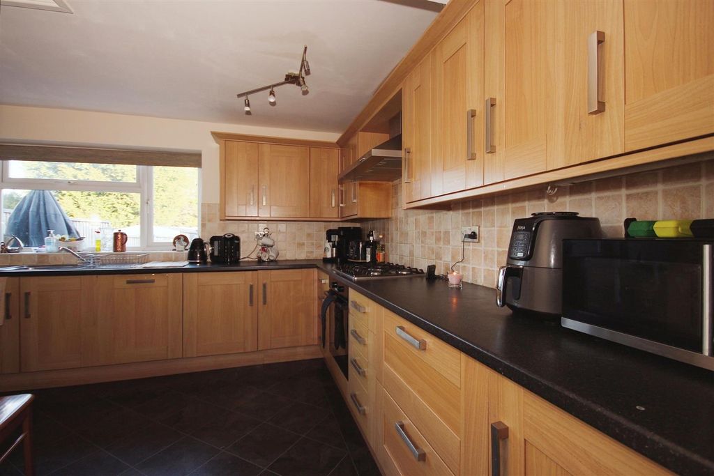 Property photo 3 of 20 Extended Kitchen
