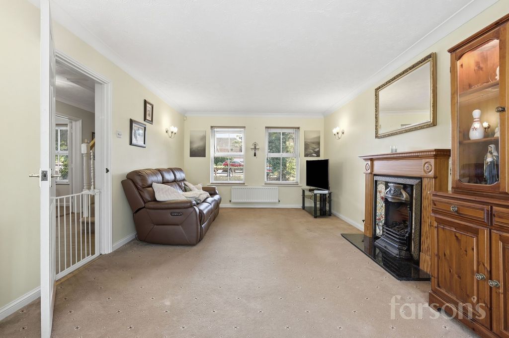 Property photo 3 of 23
